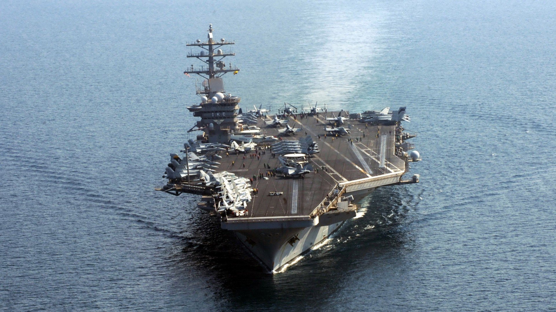 法国橄榄球的市场化步伐加快,吸引全球品牌合作,法国橄榄球队